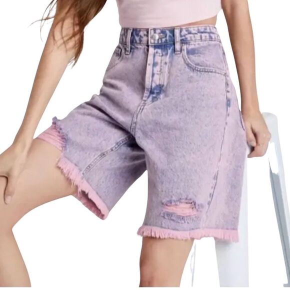 Wild Fable womens High Rise Bermuda Denim Acid Wash Pink Size 0 NWT - Picture 2 of 16
